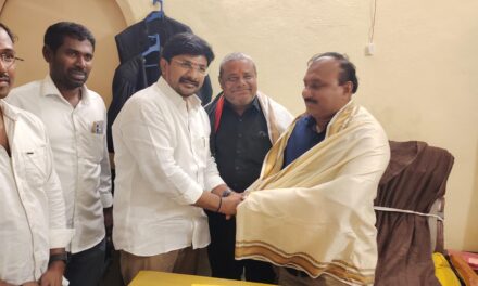 AK Foundation: గవర్నమెంట్ ప్లీడర్లని సన్మానించిన కట్టెబోయిన అనిల్ కుమార్