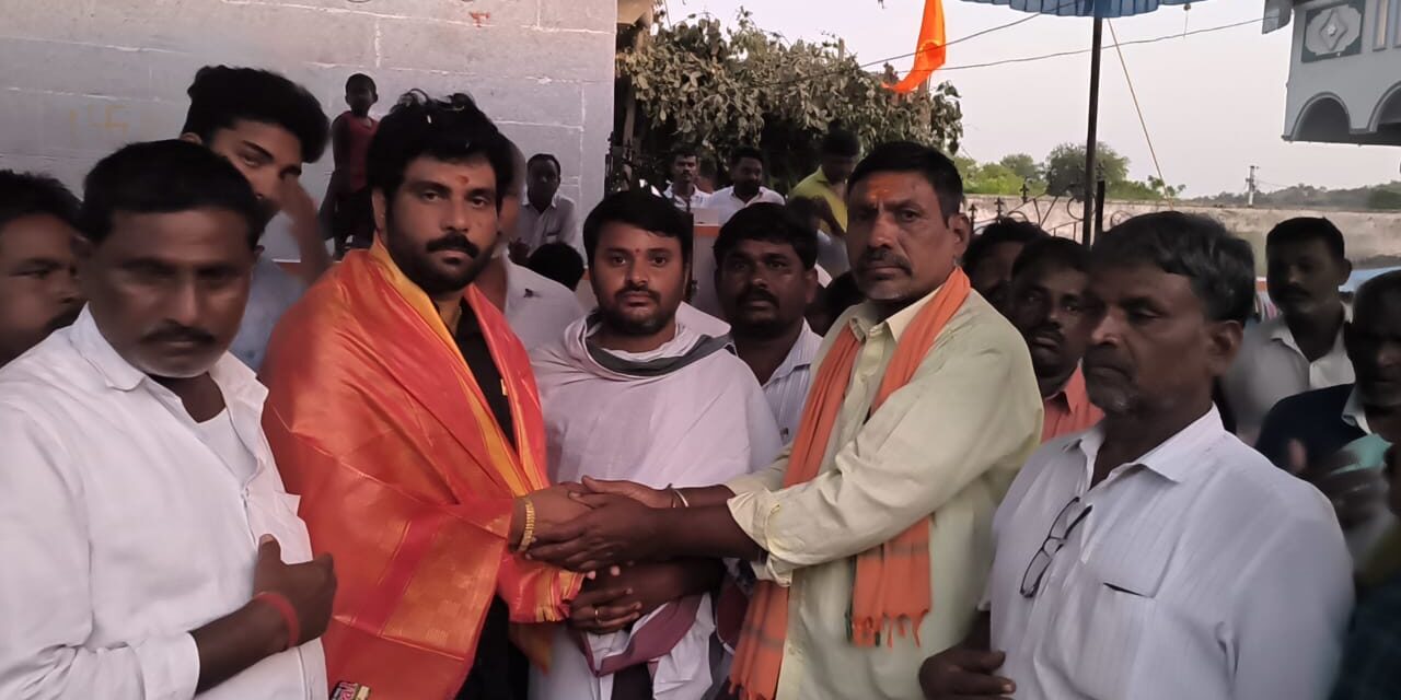 హనుమంతుడి సేవలో రాజ్ కుమార్ రెడ్డి