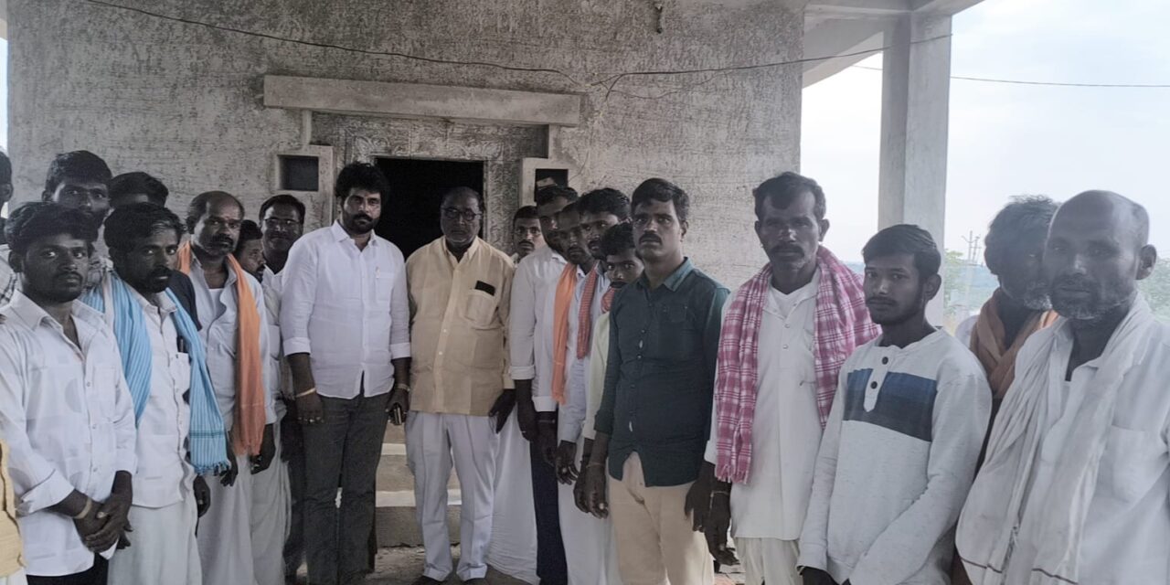 మల్లికార్జునస్వామి దేవాలయ నిర్మాణానికి కృషి రాజ్ కుమార్ రెడ్డి