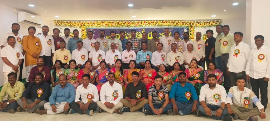 ఘనంగా సిద్ధార్థ స్కూల్ పూర్వ విద్యార్థుల ఆత్మీయ సమ్మేళనం