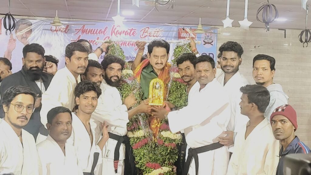 మానసిక, శారీరక దారుఢ్యానికి కరాటే శిక్షణ ఎంతో అవసరం