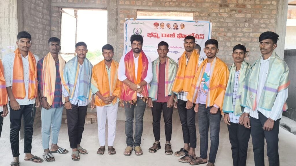 Raj Kumar Reddy: ఇండియన్ ఆర్మీకి ఎంపికైన యువకులను సన్మానించిన రాజ్ కుమార్ రెడ్డి