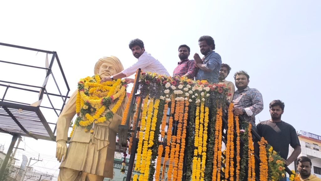 ప్రతిఒక్కరూ పూలేను ఆదర్శంగా తీసుకోవాలి: రాజ్ కుమార్ రెడ్డి