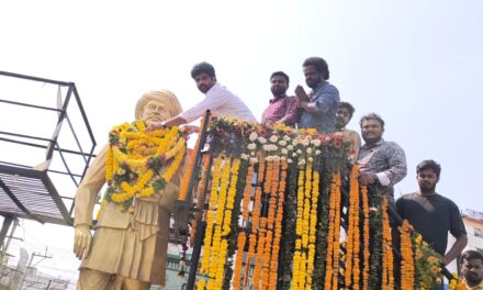 ప్రతిఒక్కరూ పూలేను ఆదర్శంగా తీసుకోవాలి: రాజ్ కుమార్ రెడ్డి