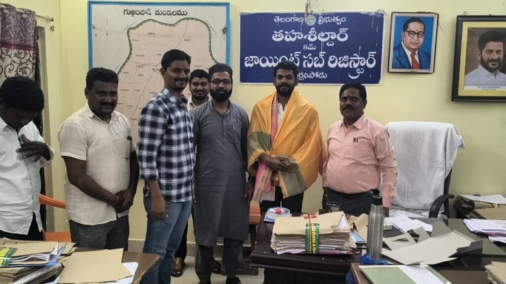 గుర్రంపోడు ఎమ్మార్వో కార్యాలయంలో ఘనంగా కూనూరు సైదిరెడ్డి జన్మదిన వేడుకలు