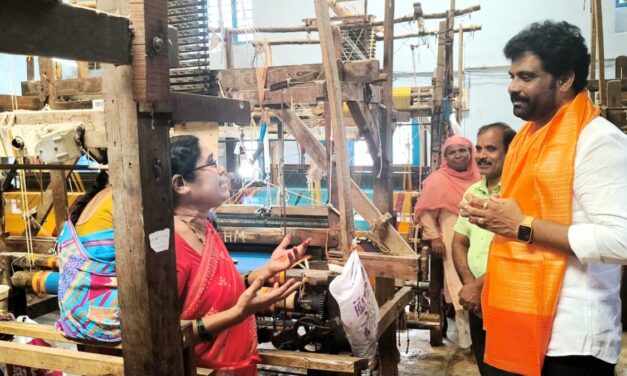 చేనేత కార్మికుల సమస్యల పరిష్కారానికి కృషి: రాజ్ కుమార్ రెడ్డి