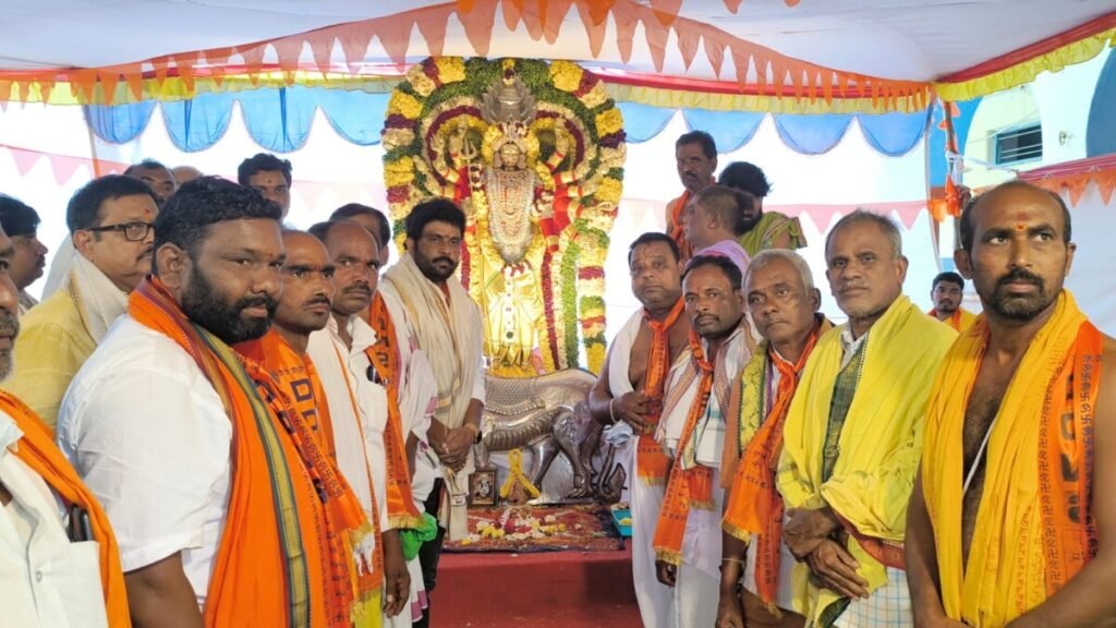 చండీ యాగానికి హాజరైన రాజ్ కుమార్ రెడ్డి